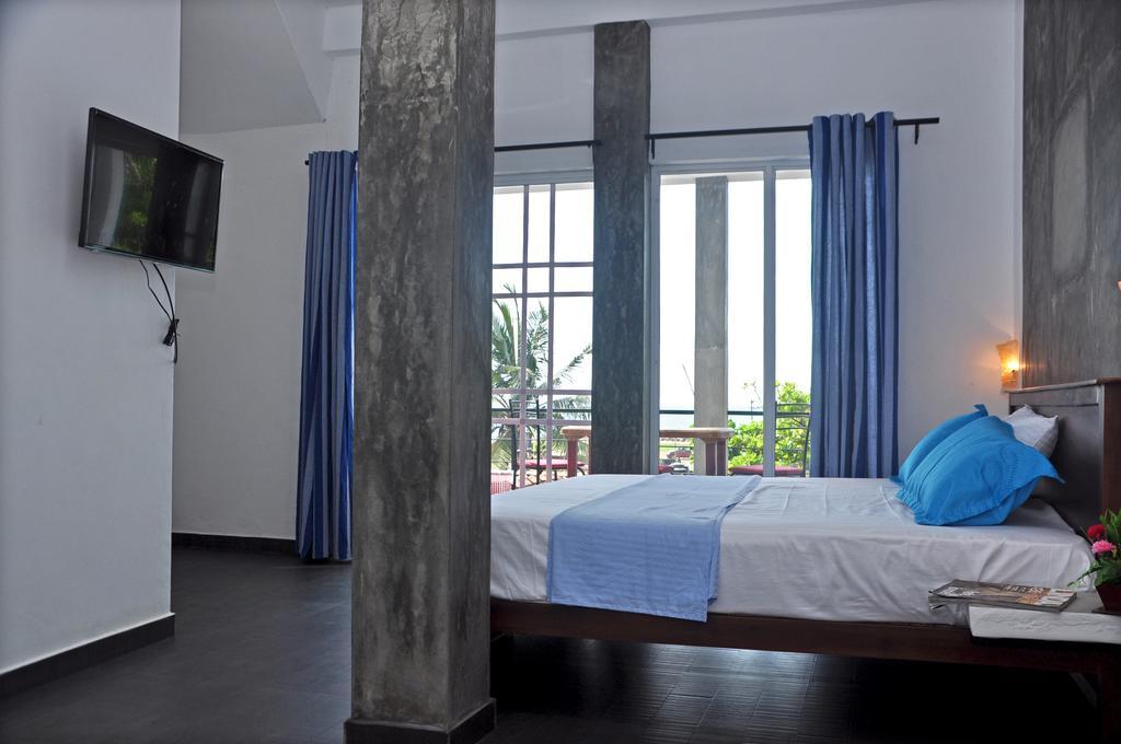 Petit Guest House Negombo Bagian luar foto