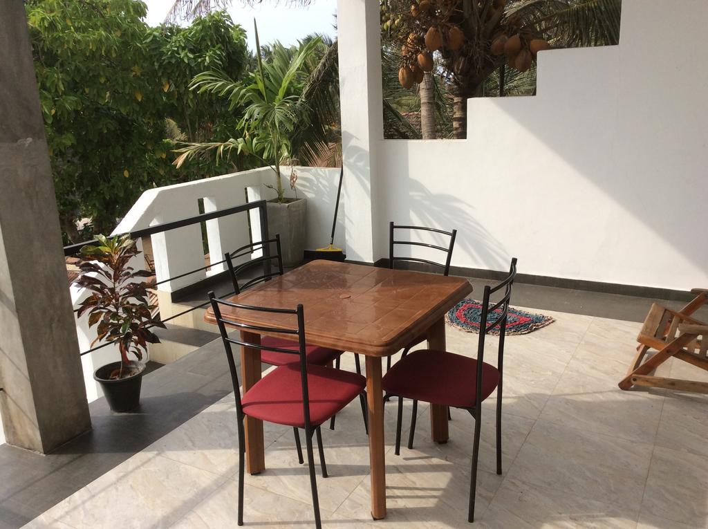 Petit Guest House Negombo Ruang foto